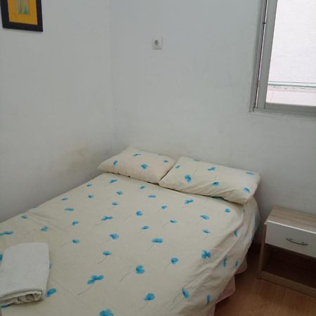 Apartamento 2 Dormitorios Cerca Del Wizink Madrid Bagian luar foto
